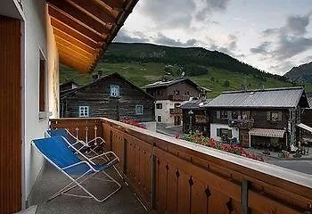 Steinbock B&B - Apartaments Livigno 3*,
