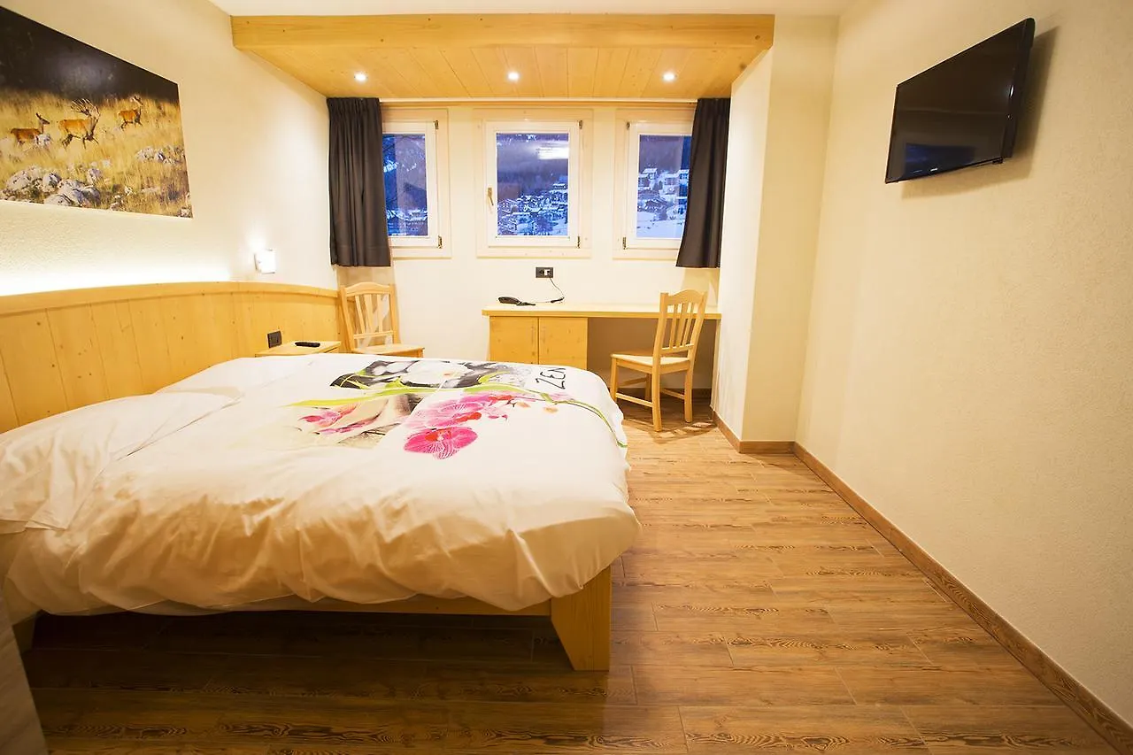 Steinbock B&B - Apartaments Livigno Hotel
