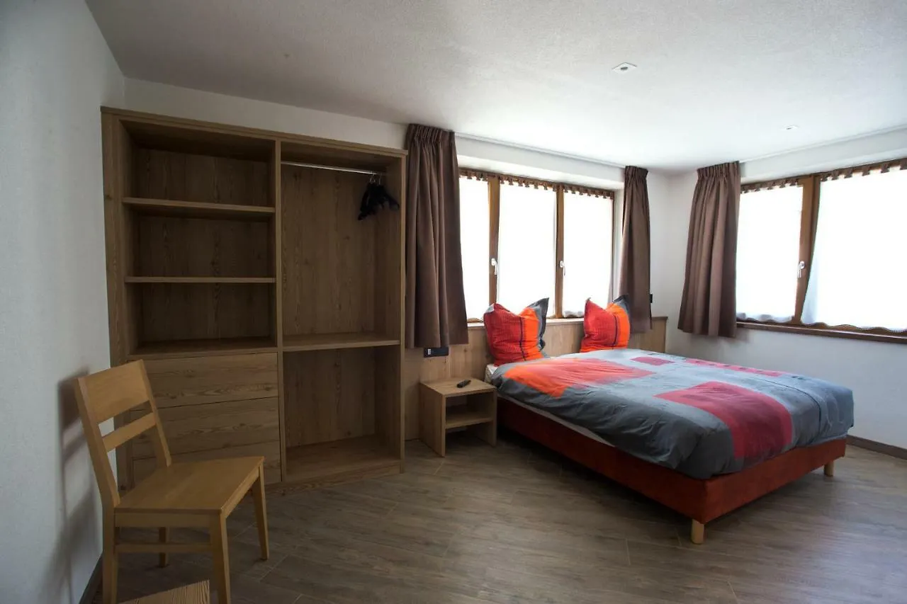 Steinbock B&B - Apartaments Livigno