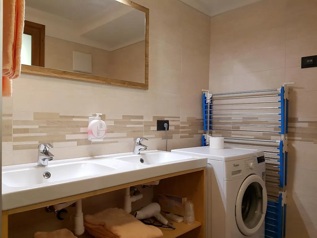 Steinbock B&B - Apartaments Livigno Hotel