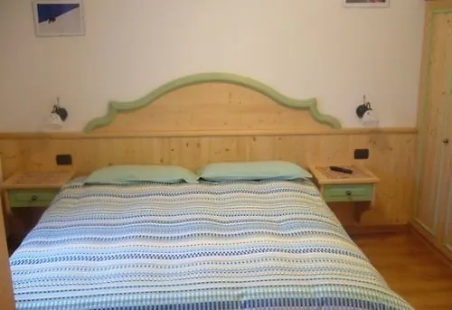 Steinbock B&B - Apartaments Livigno Hotel